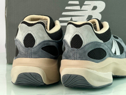 New Balance Warped Runner Black
