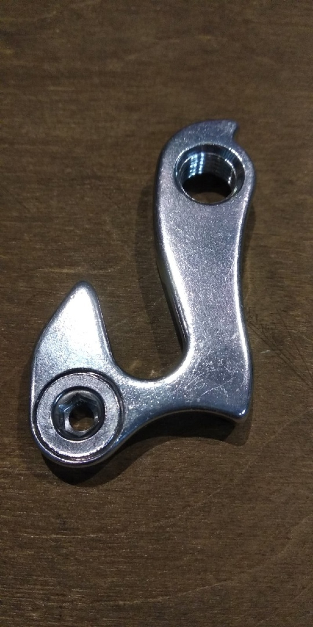 Держатель для заднего переключателя(петух ) силуминовый литой AD016