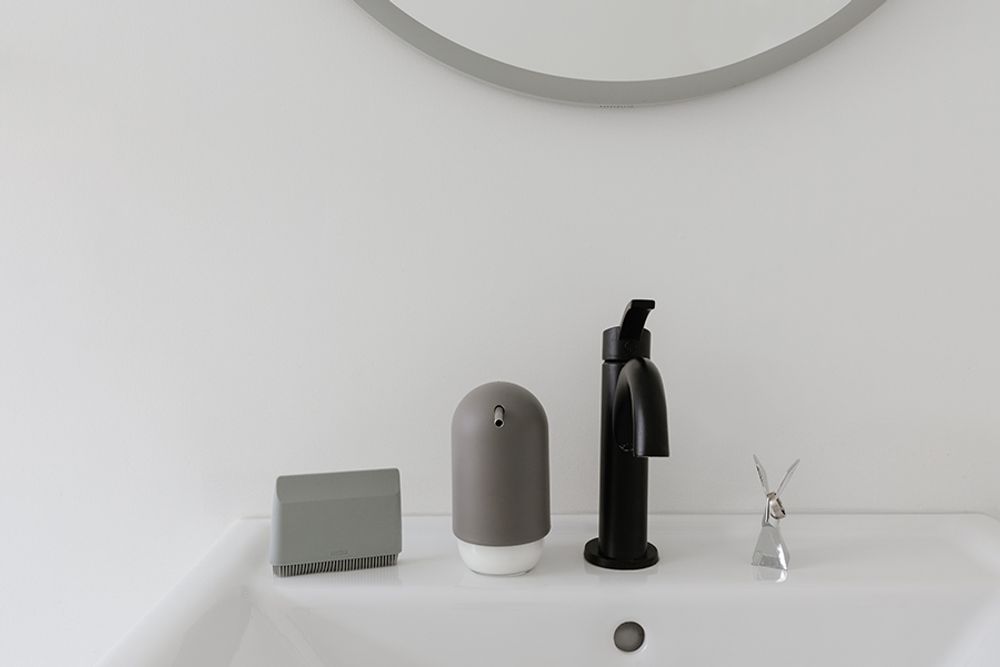 Диспенсер для мыла Touch, 235 мл, серый