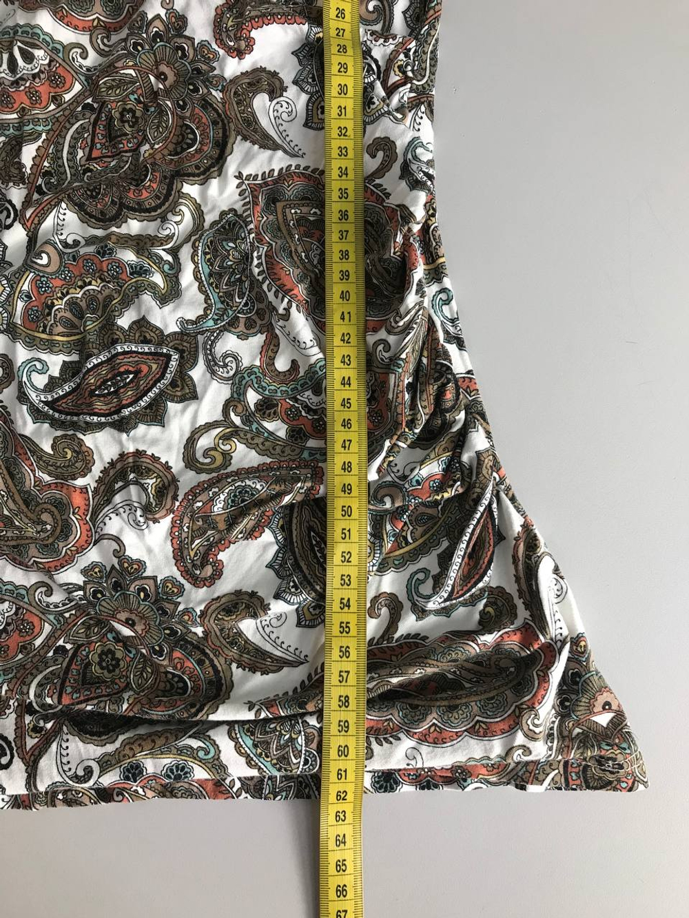 Блузка Nuova Vita лаконичная, визуально на 44 размер