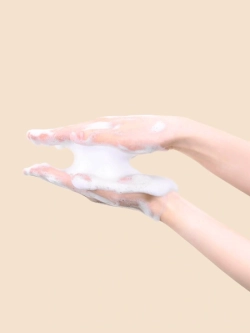 Детская очищающая пенка «С головы до пят» Round Lab Baby Mild Top To Toe Wash 300 мл