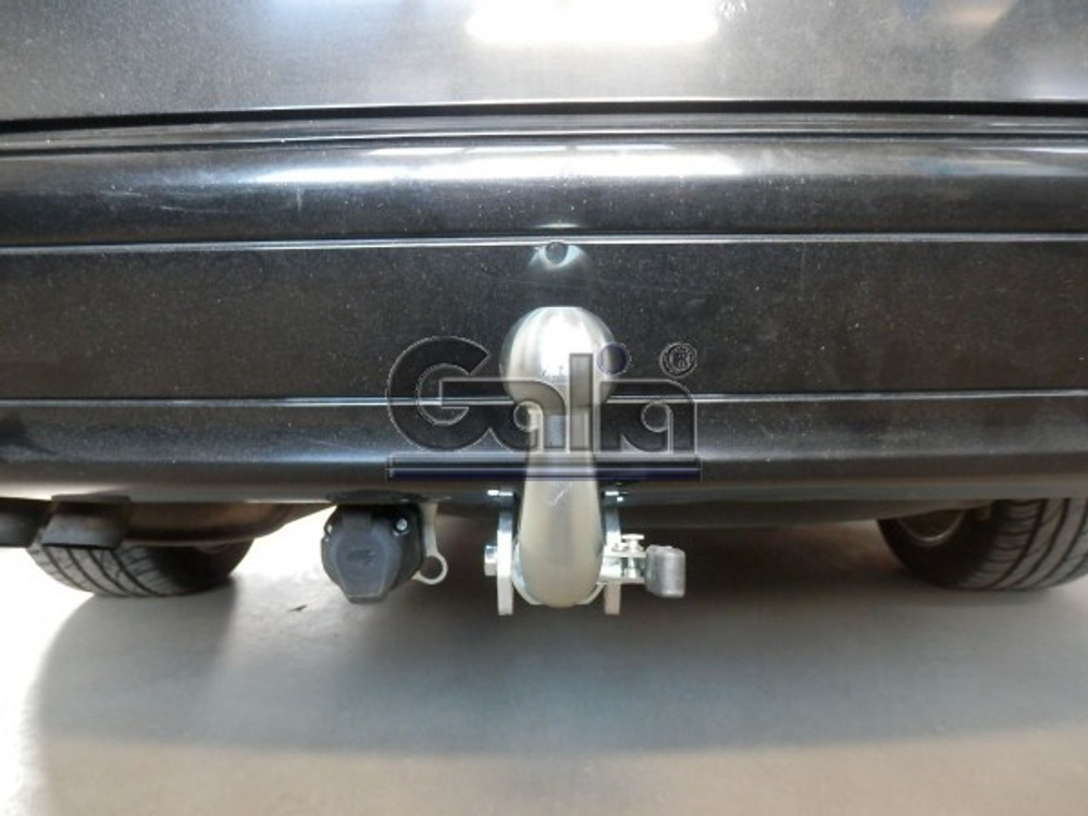 Фаркоп оцинкованный Galia M097A для Mercedes C-Class w203 седан / s203 универсал 2000-2007, Mercedes CLK 2002-2009(паспорт и сертификат в комплекте)(без электрики)
