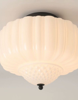 Нежный классический потолочный светильник 🤍