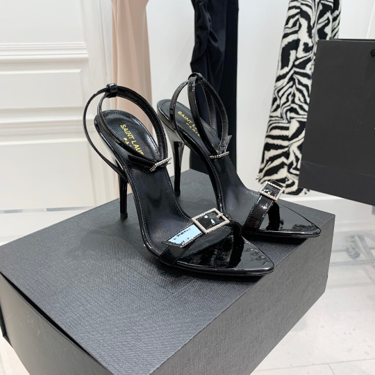 Saint Laurent Pumps