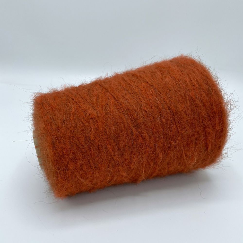 Бобинная пряжа для вязания (250 гр.) Manifattura LANE PUCCI 30% вспушеная альпака 30% полиамид 40% полиакрил