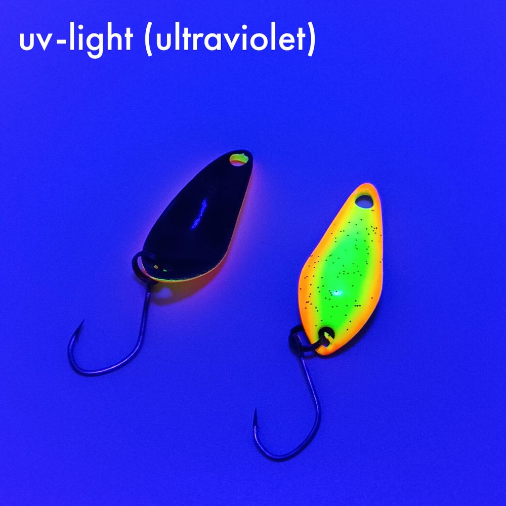 Блесна Micro Atom 2.5 гр Col:004