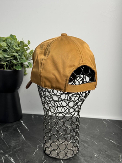 Бейсболка Prada