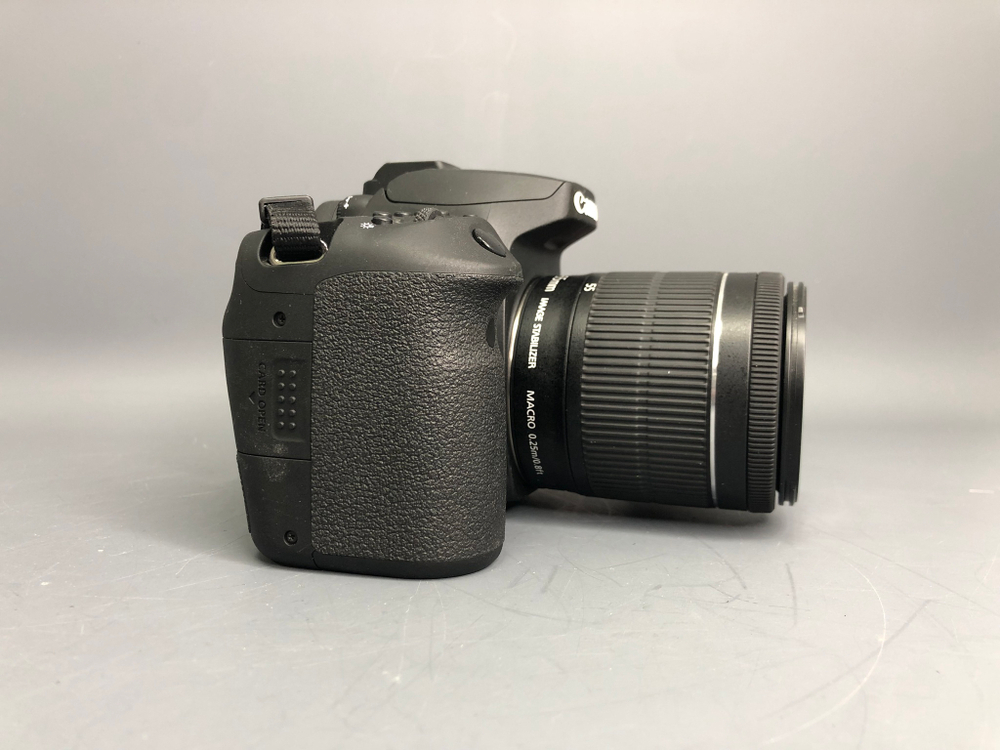 Canon 90D Kit 18-55mm IS STM