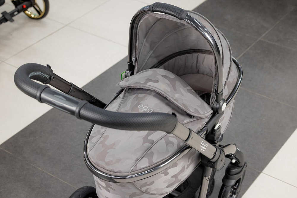 Детская коляска Egg 2 в 1 Camo Grey & Anodised
