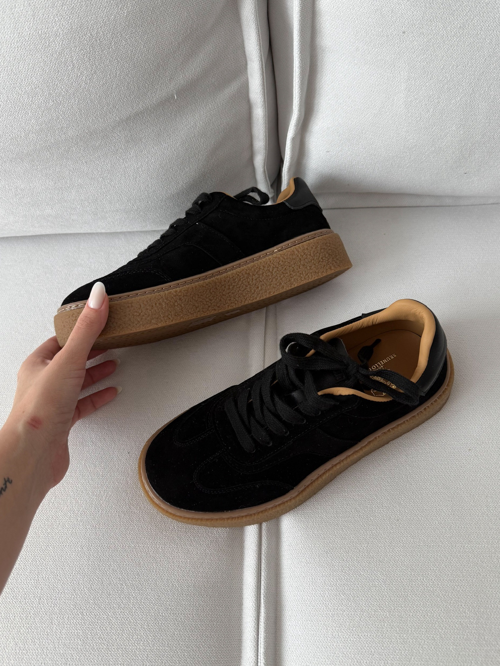 Кеды из натуральной замши