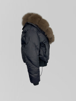 Куртка 18401 однотонная укороченная на молнии с мехом