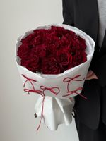 Моно букет из одноголовой пионовидной розы 15 шт