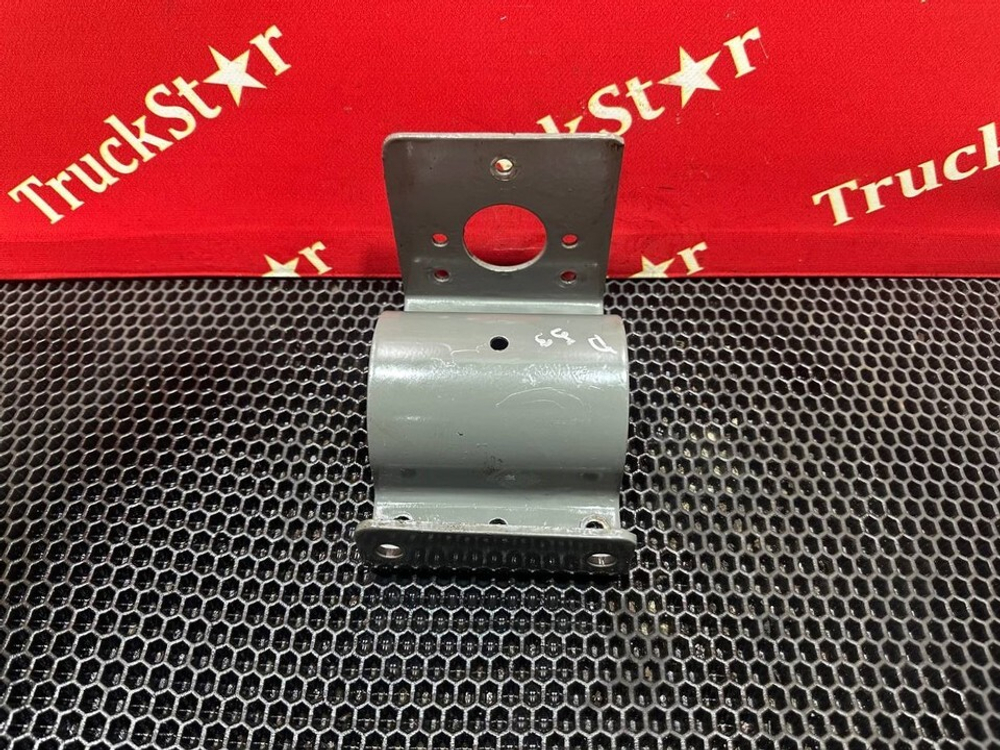 Кронштейн тормозных кранов 2023г.