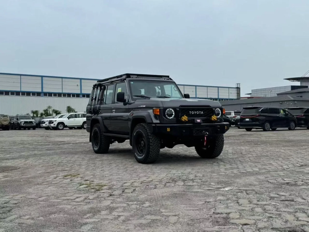 Органайзер столик на дверцу багажника для Toyota Land cruiser LC76 2014-2024+ Тойота хранение багаж походный аксессуар