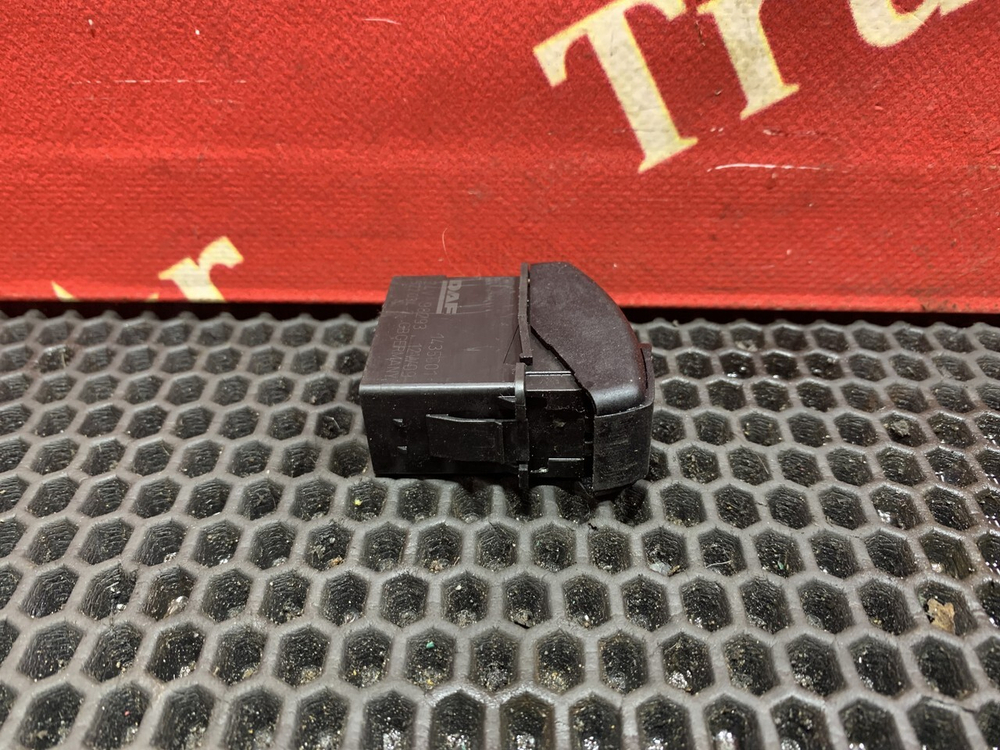 Кнопка блокировки дифференциала