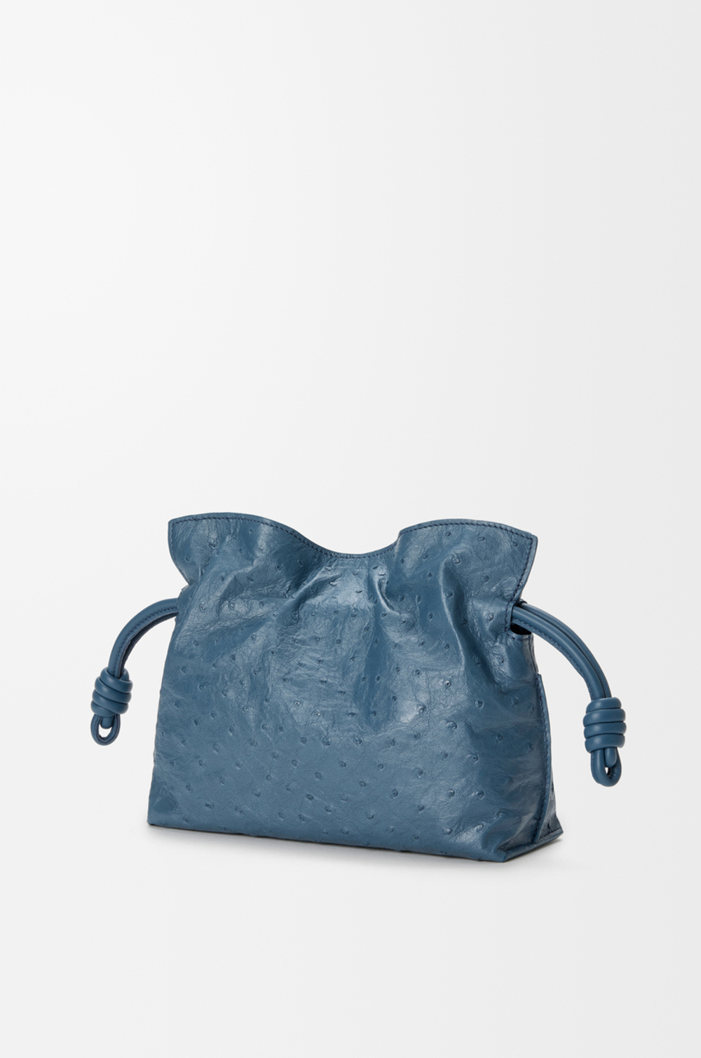 Loewe Мини-клатч Flamenco из страусиной кожи, синий