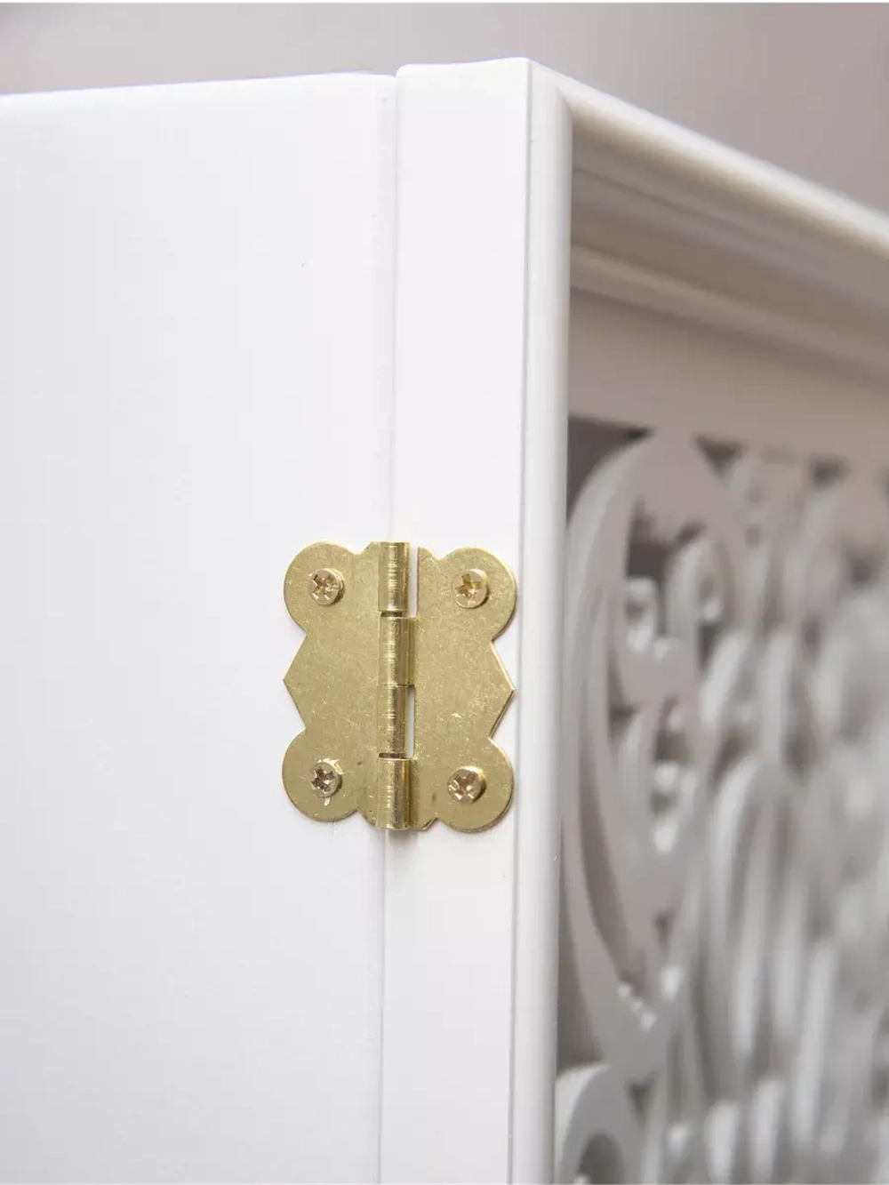 Ключница настенная в прихожую закрытая