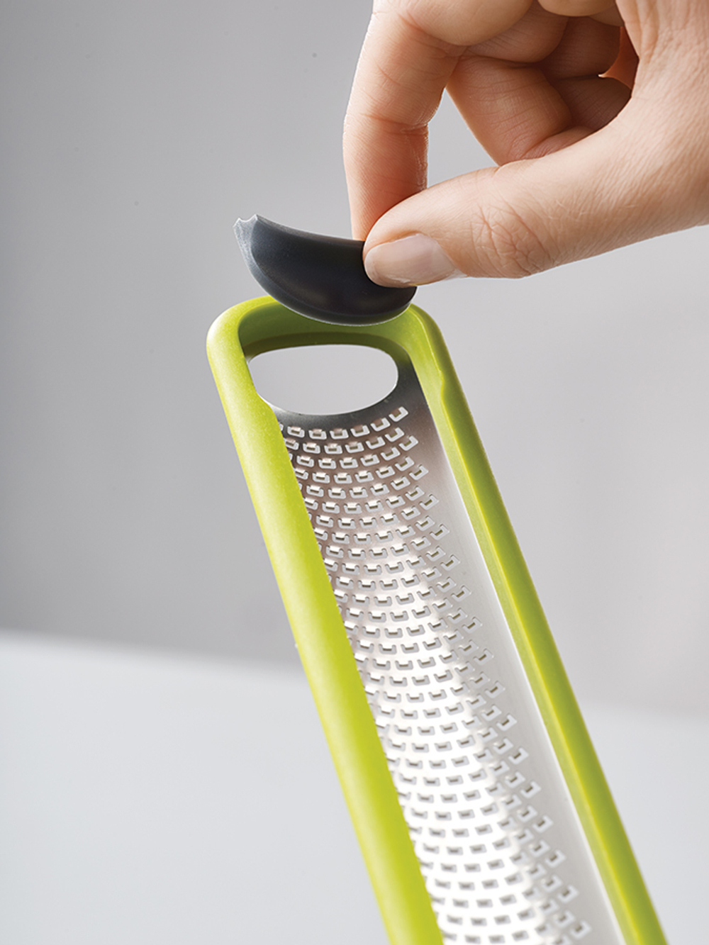 Терка для цедры с очистителем лезвия handi-zest, зеленая