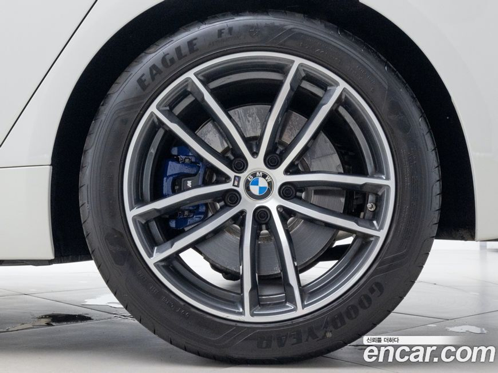BMW 5 Series (G30) 520i M Sports (02.2023)