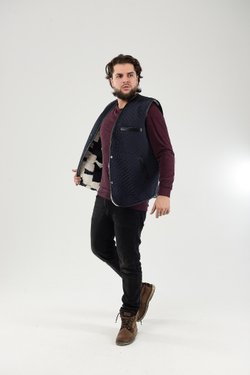 Жилет мужской из стеганной ткани