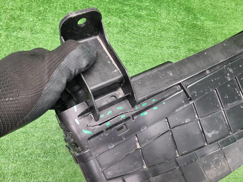 Воздуховод Geely Tugella (2019-2024)