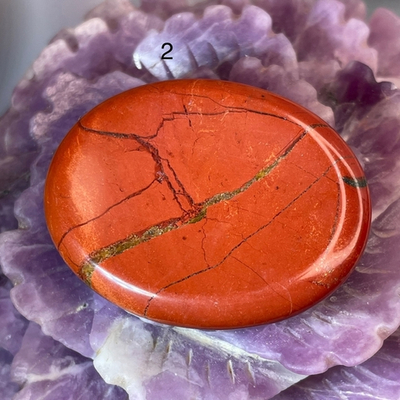 49713  Яшма красная галтовка Антистресс массажер 35*45мм