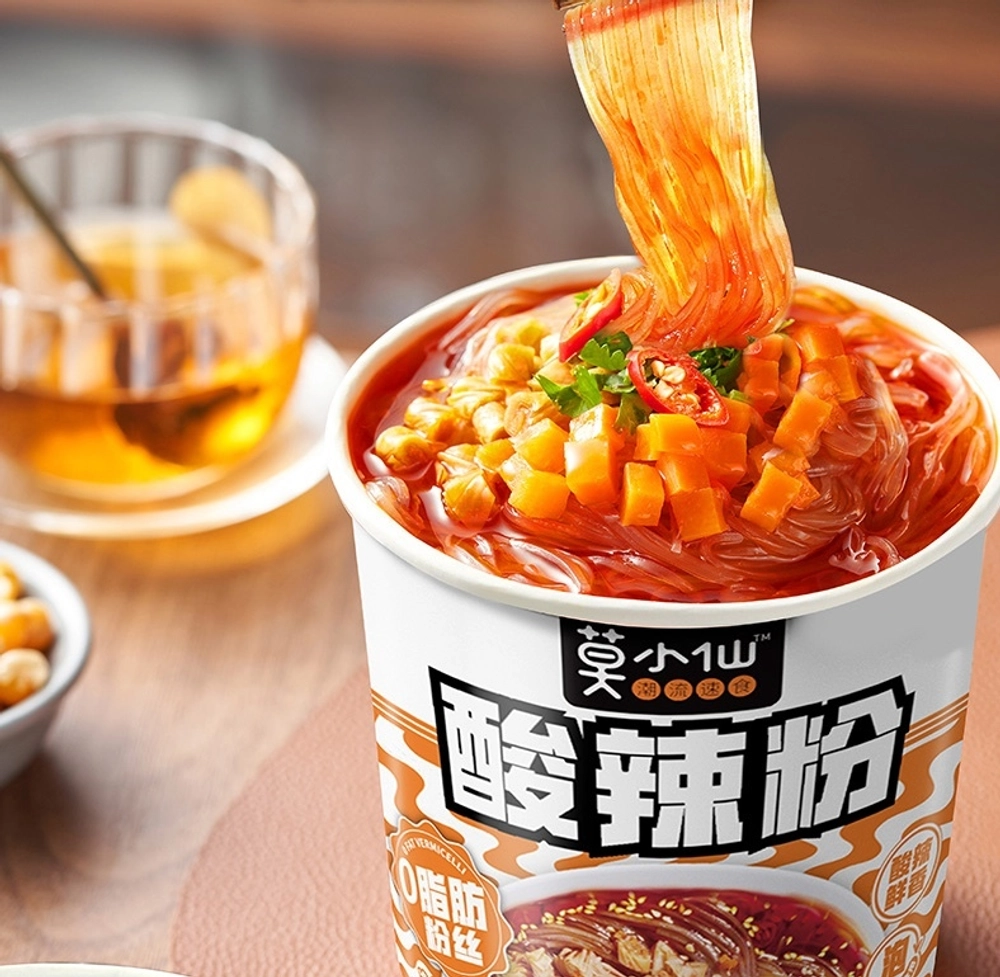 Лапша быстрого приготовления фунчоза в кисло-остром соусе