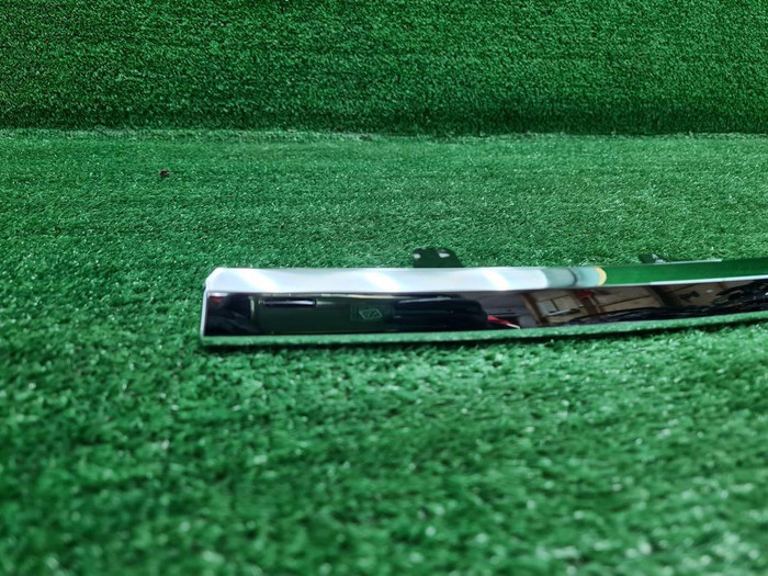 Молдинг решетки радиатора Honda Cr-v 4 (11-15)