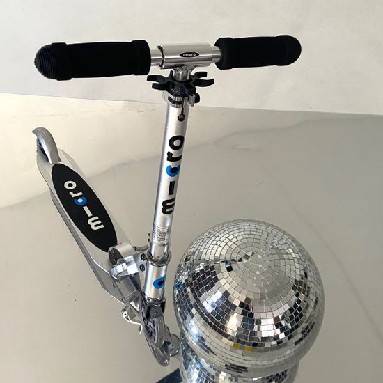 Самокат Micro Sprite LED Серебристый