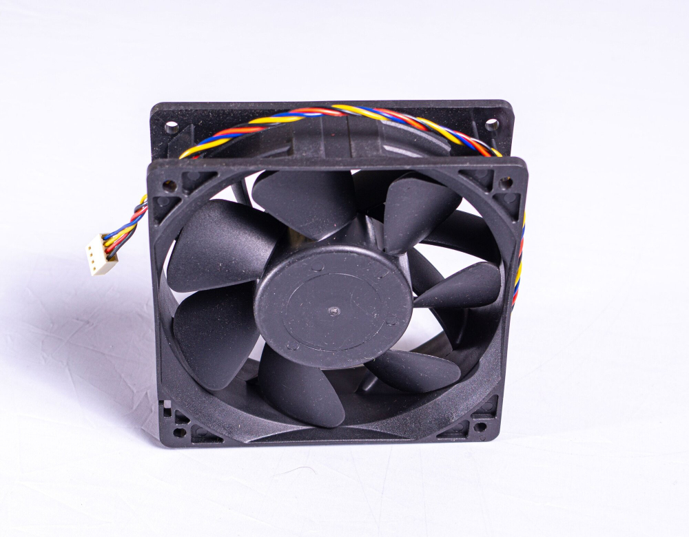 Вентилятор для корпуса DELTA QFR1212GHE 4-pin PWM 6000 об/мин 120x120x38mm