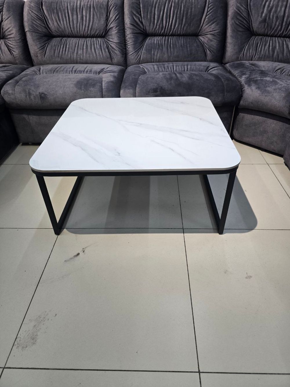 Стол журнальный квадрат большой