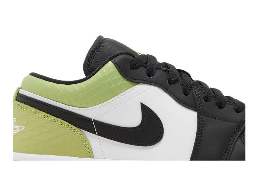 Кроссовки Jordan Air Jordan 1 Low "Vivid Green Snakeskin" (Женская размерная сетка)