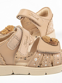 Сандалии летние