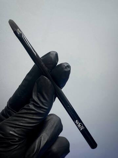 SoLa Кисть Овал для геля