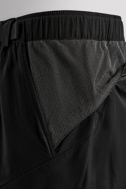 ZARA БРЮКИ ИЗ КОМБИНИРОВАННОЙ ВЫСОКОТЕХНОЛОГИЧНОЙ ТКАНИ С РЕМНЕМ, ЧЕРНЫЙ