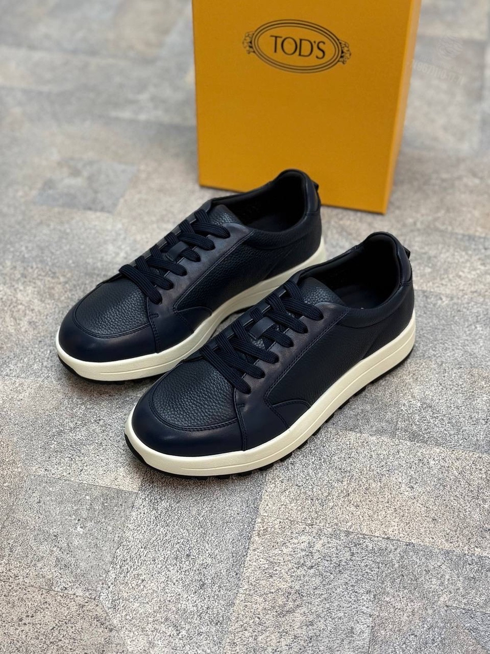 Кроссовки Bally