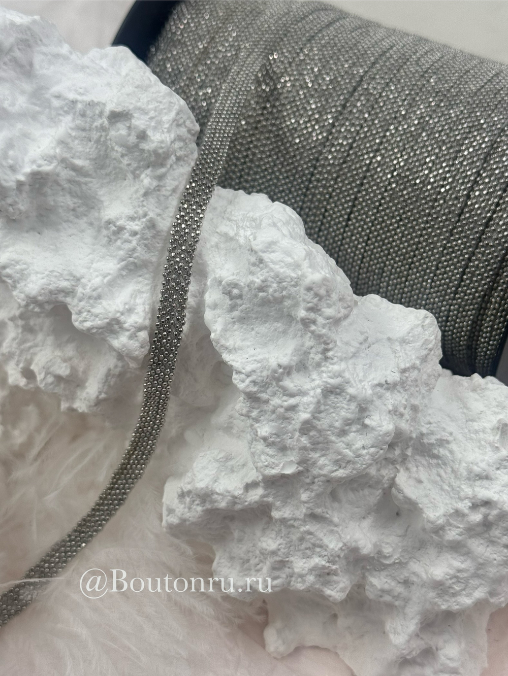 Тесьма серебристая мониль (6 рядов) на тканевой основе