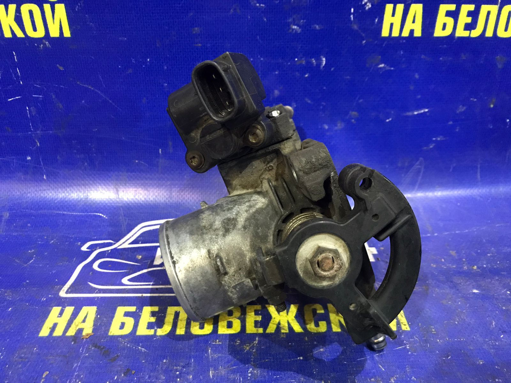 Дроссельная заслонка TOTOTA PORTE 2004-2012