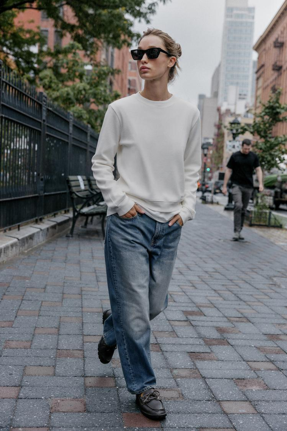 ZARA ВАФЕЛЬНАЯ ФУТБОЛКА С ЭТИКЕТКОЙ, ЖЕЛТОВАТО-БЕЛЫЙ