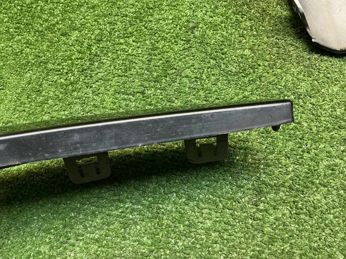 Накладка перед бампера Mercedes C w205 (18-23) AMG