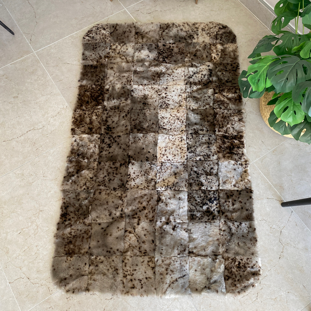 Коврик прикроватный накидка на кресло из кусочков овчины, 160 х 100 см.