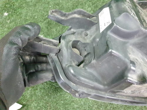 Битая Фара правая Nissan Qashqai 2 j11 (17-23) галоген
