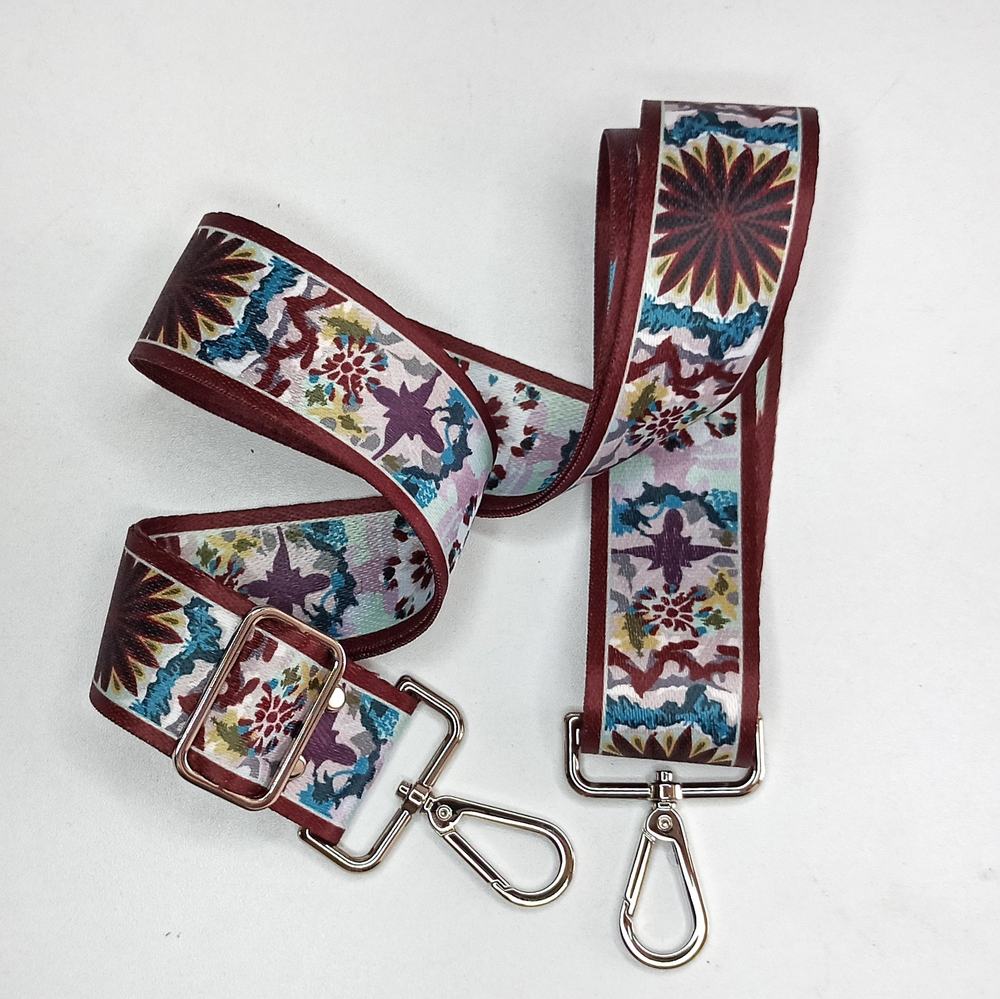 Гитарный ремень Цветы сатин