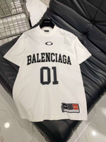 Футболка Balenciaga