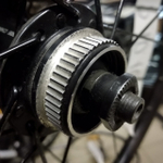 Переднее колесо 27.5" Alexrims Dm24 Shimano HB-RM66 10x100