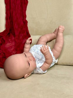 Кукла Berbesa 42см Recien Nacido с пледом (5114K)