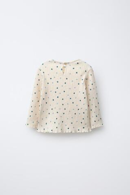 ZARA ФУТБОЛКА С ЦВЕТОЧНЫМ РЕЛЬЕФОМ, ЭКРЮ/СИНИЙ