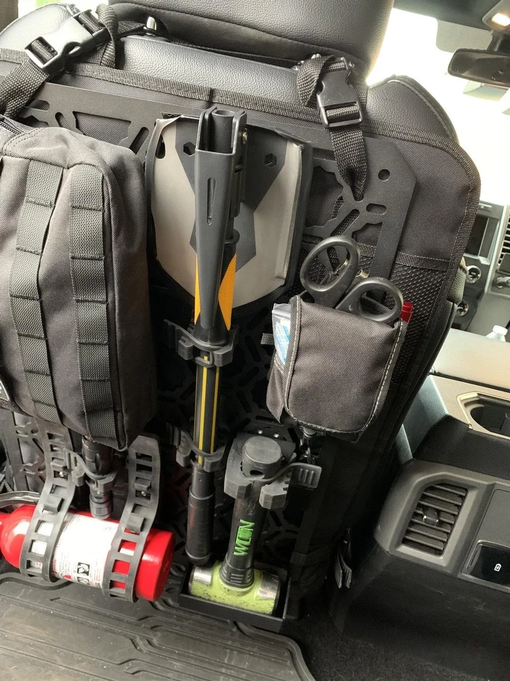 Комплект панели для спинки сиденья с креплениями для внедорожного снаряжения