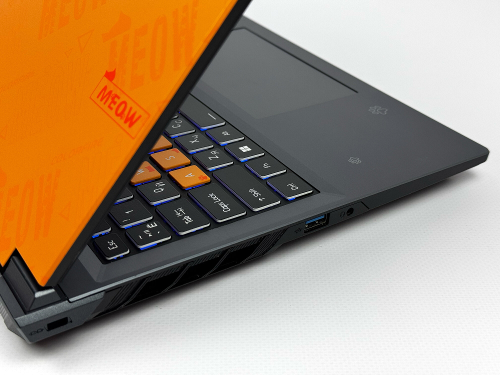 Игровой ноутбук Colorfire R15 RTX 4070 8GB / Ryzen 7 8845HS / 16GB / 512GB / 2.5K / 165Hz / Win11 RU / Русско-Английская клавиатура
