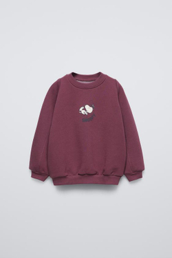 ZARA ТОЛСТОВКА С ВЫШИВКОЙ SNOOPY PEANUTS™, ТЕМНО-БОРДОВЫЙ